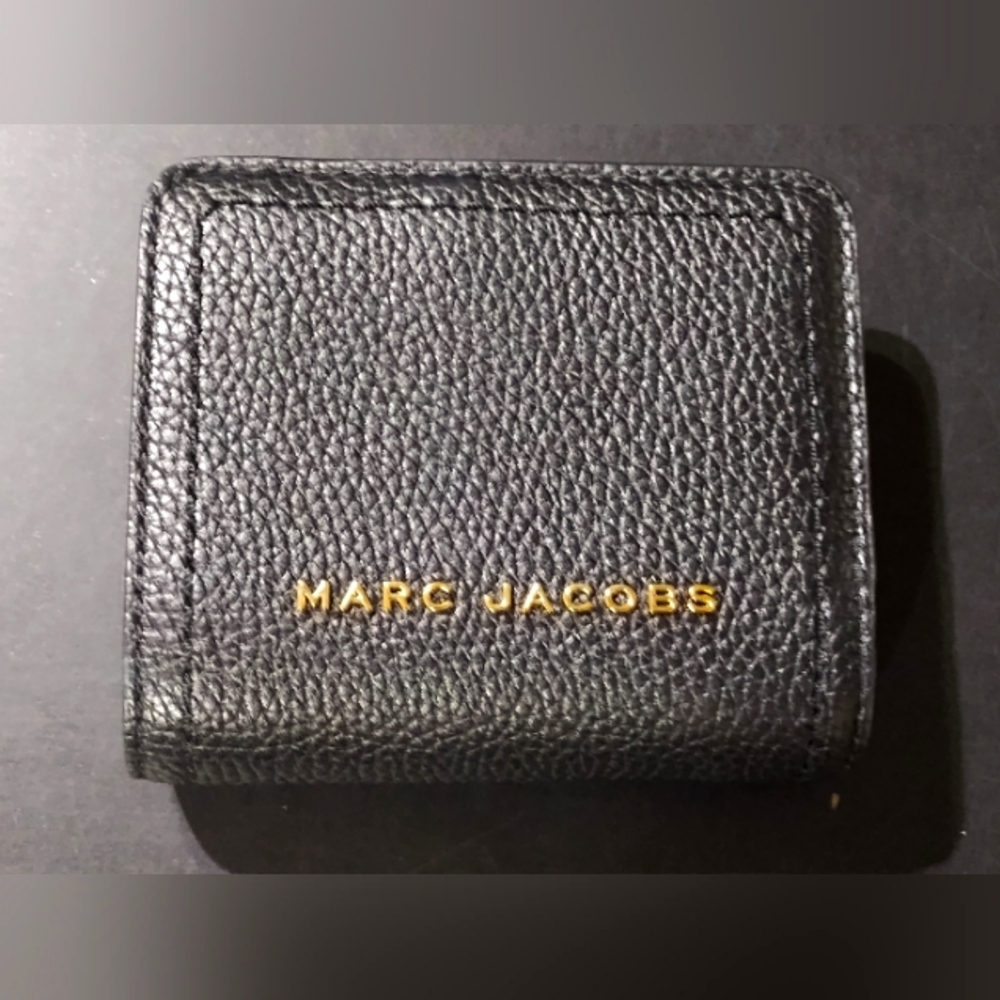 Marc Jacobs wallet